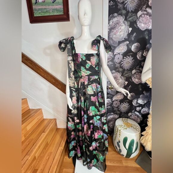 Halo Devalin Gown/ size 12 - Picture 7 of 10